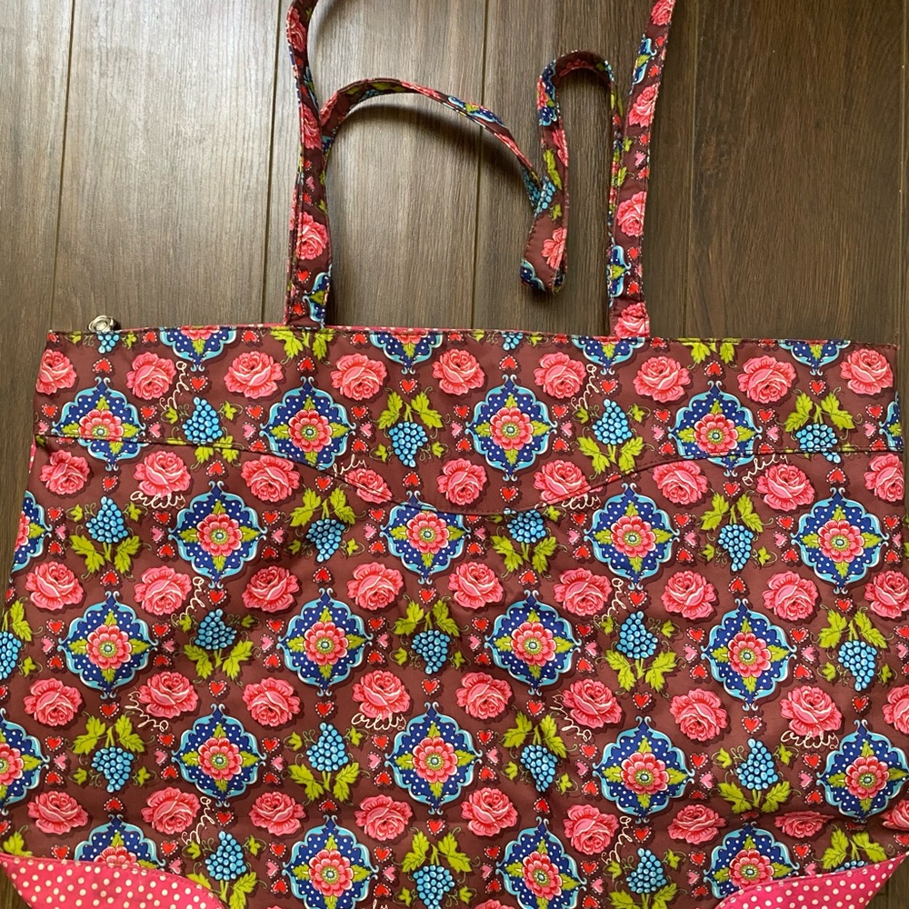 OILILY nylon tote with sequin embellishments and ruffle trim. Rare find! - Picture 6 of 8